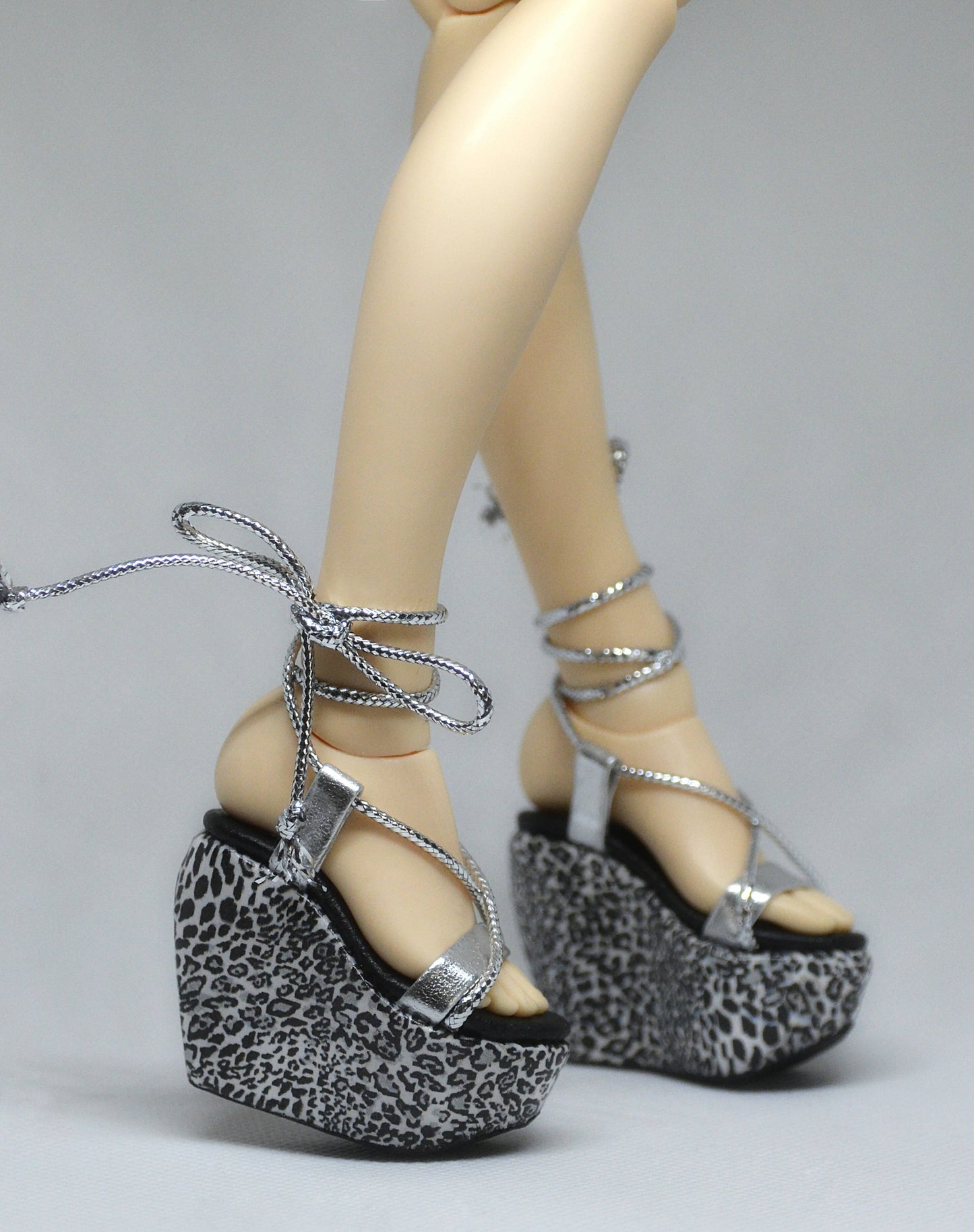Shoes for MiniFee