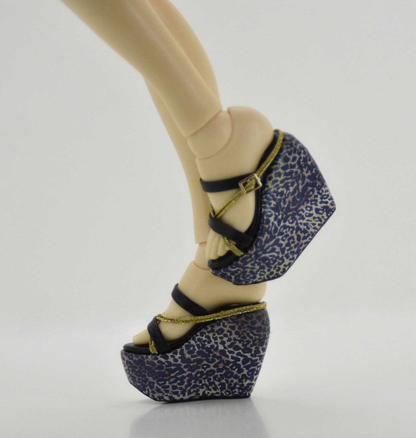 Shoes for MiniFee A-line heel feet