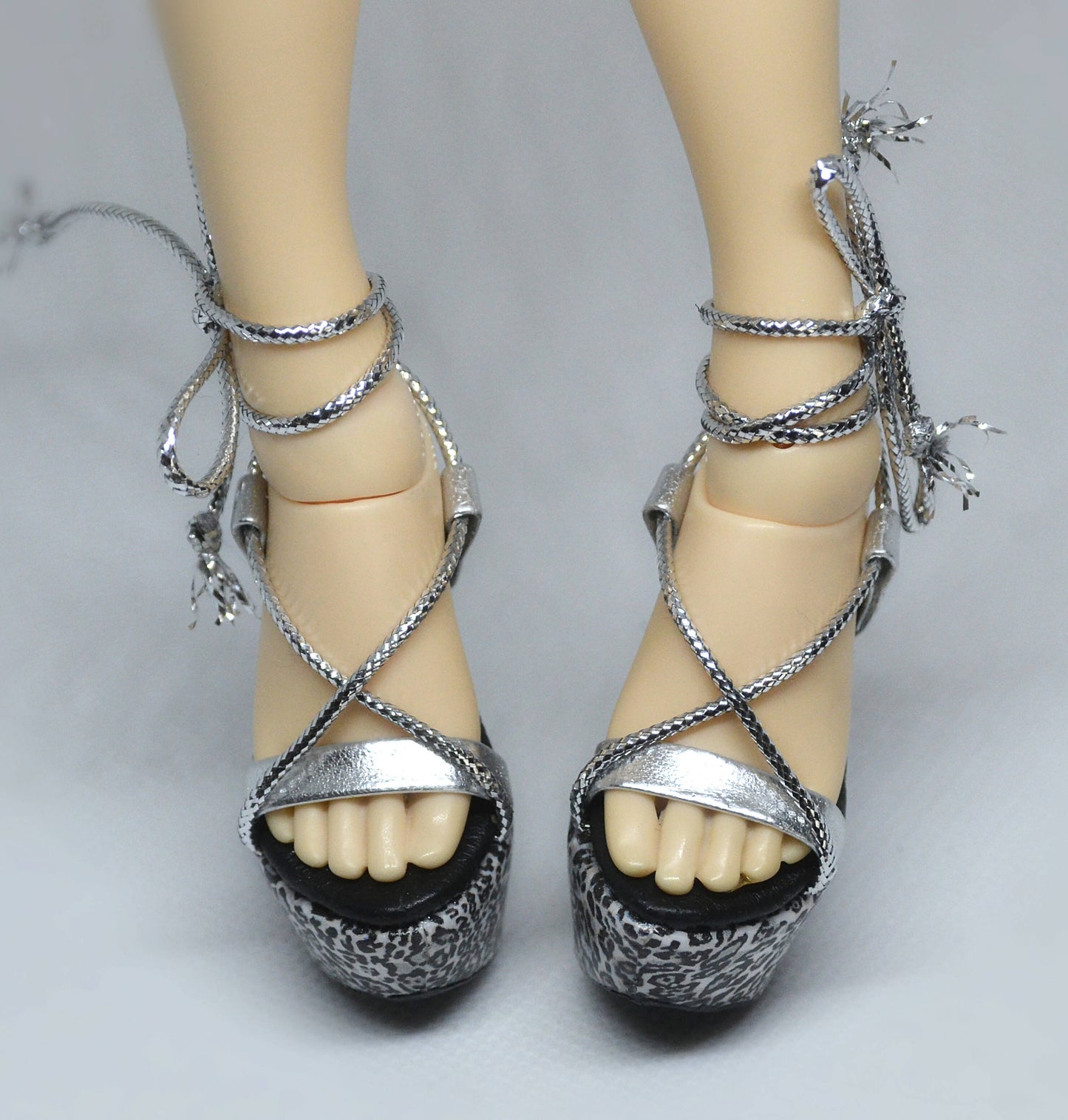 Shoes for MiniFee